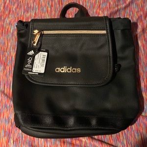 Adidas small blk bag